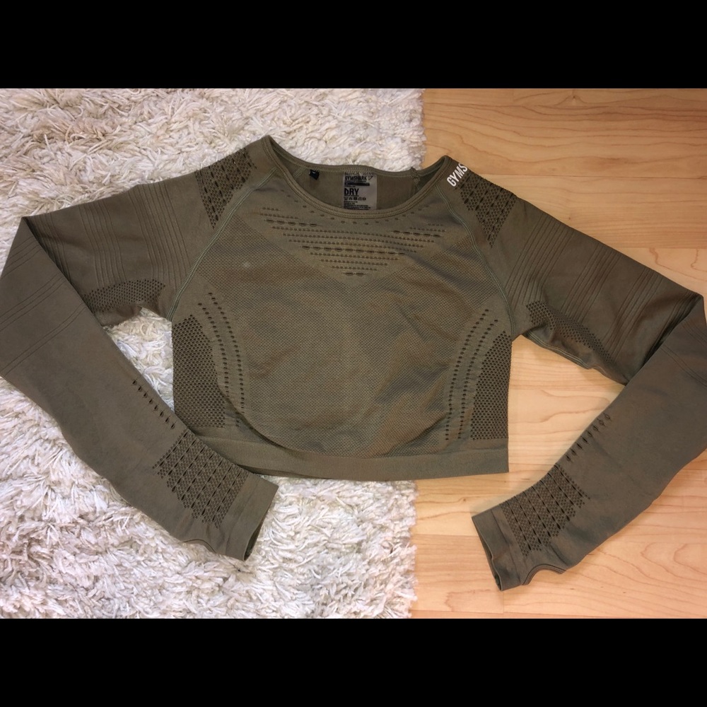 GYMSHARK FLAWLESS KNIT LONG SLEEVE CROP TOP: KHAKI